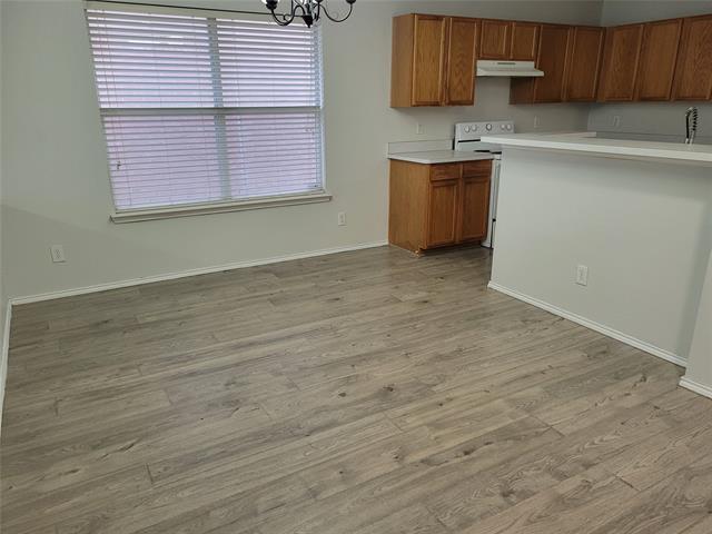 Building Photo - 2450 Meadowgate Ln