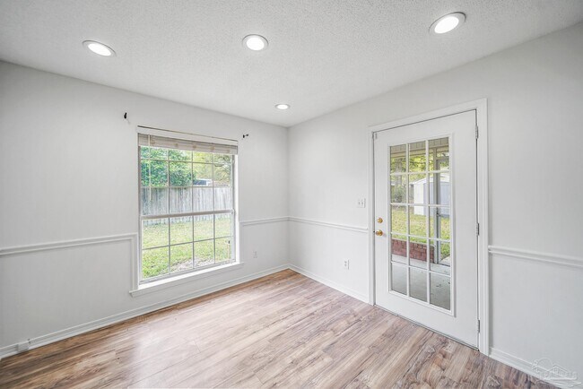 Building Photo - 3313 Country Meadow Ln