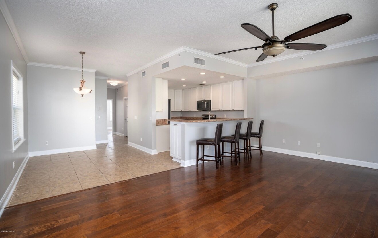 Building Photo - 1702 Windjammer Ln