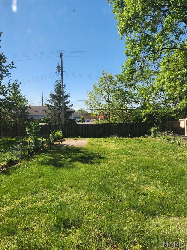 Building Photo - 132 Deane Ct