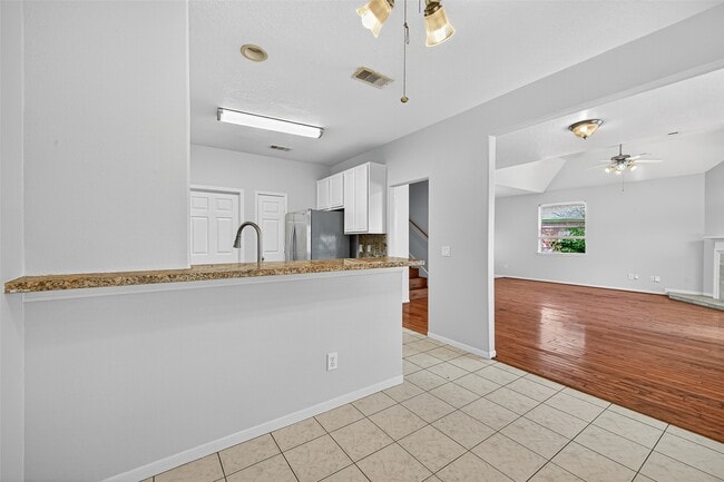 Building Photo - 2942 Blue Dawn Dr