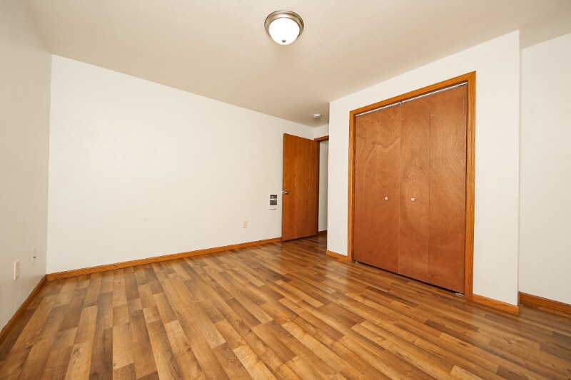 Building Photo - 808 S Grange Ave