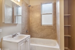 Building Photo - 4130 W Potomac Ave