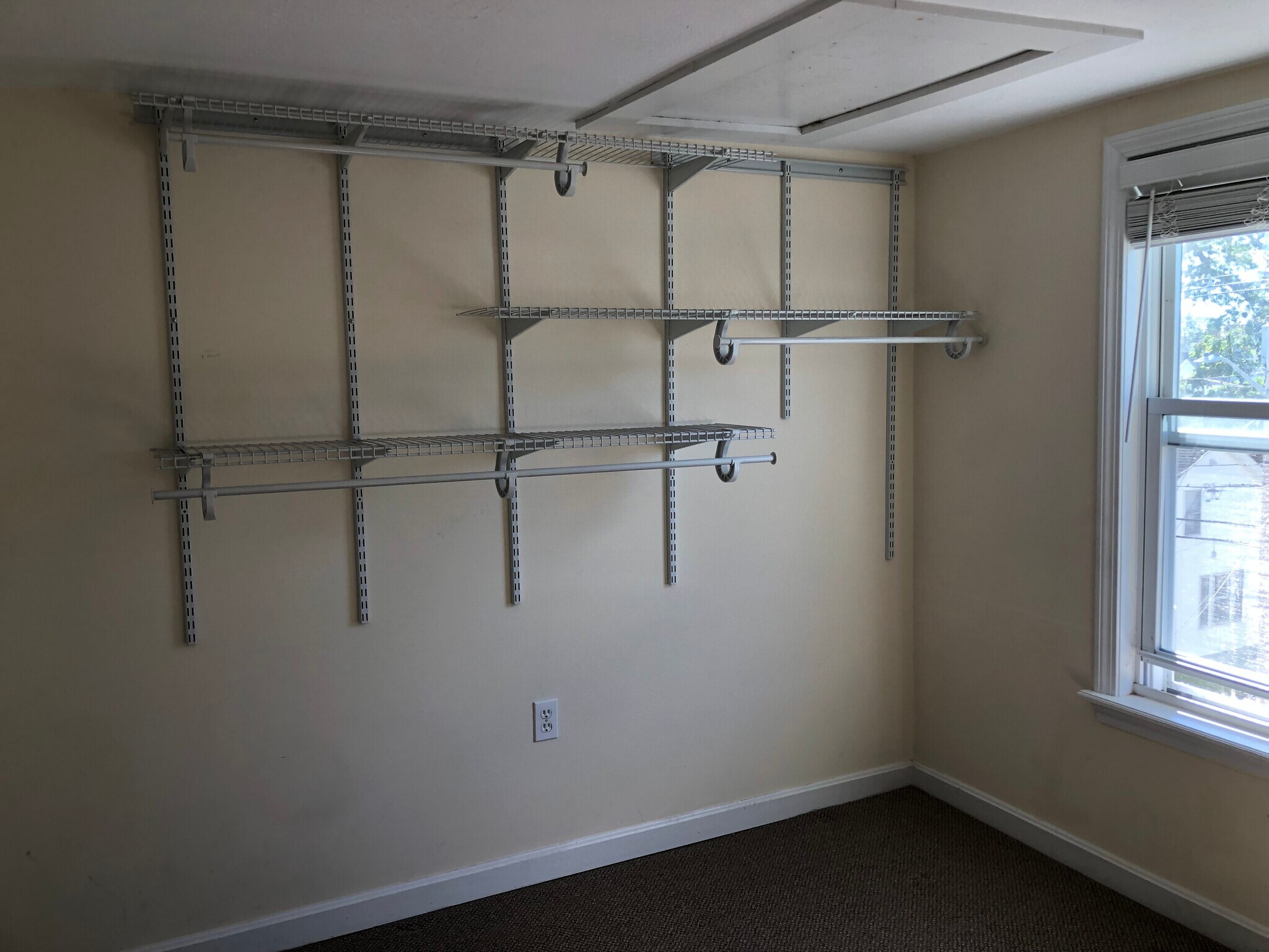 Building Photo - 829 Princeton Blvd