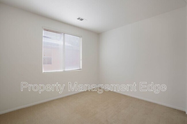 Building Photo - 32555 Favara Dr