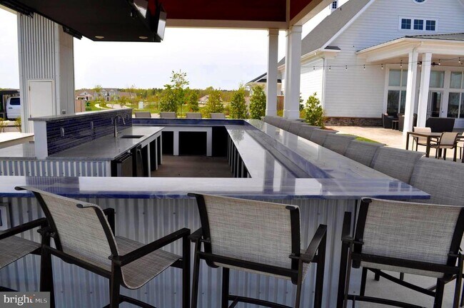 Building Photo - 170 Harrier Wy