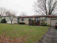 Building Photo - 597 Aurora Dr