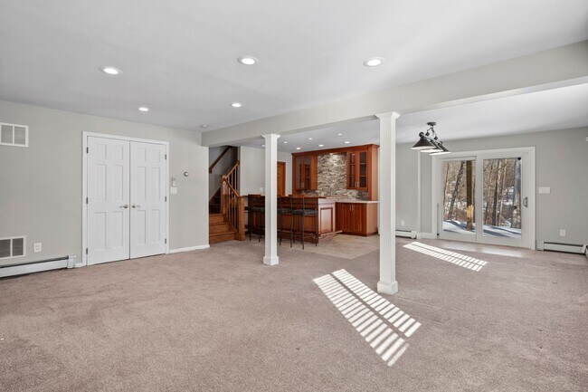 Building Photo - 4-bedroom 2.5-bath home in Cortlandt Manor