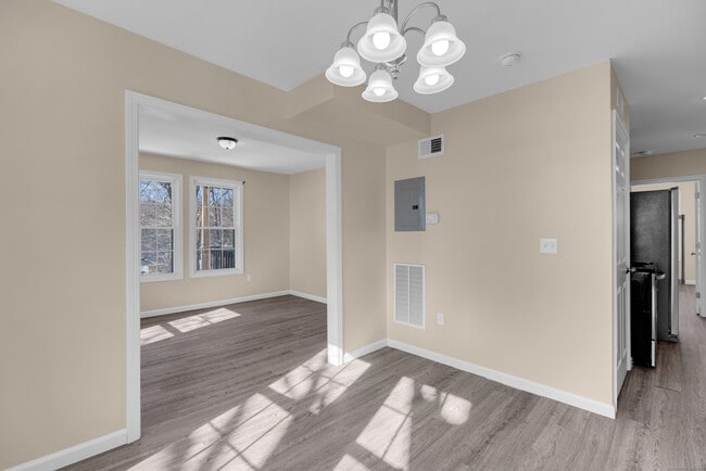 Building Photo - 8-10 Rimmondale St