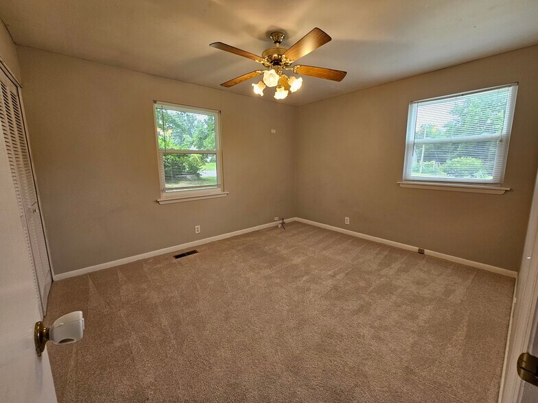 Building Photo - 103 Cedarwood Ct