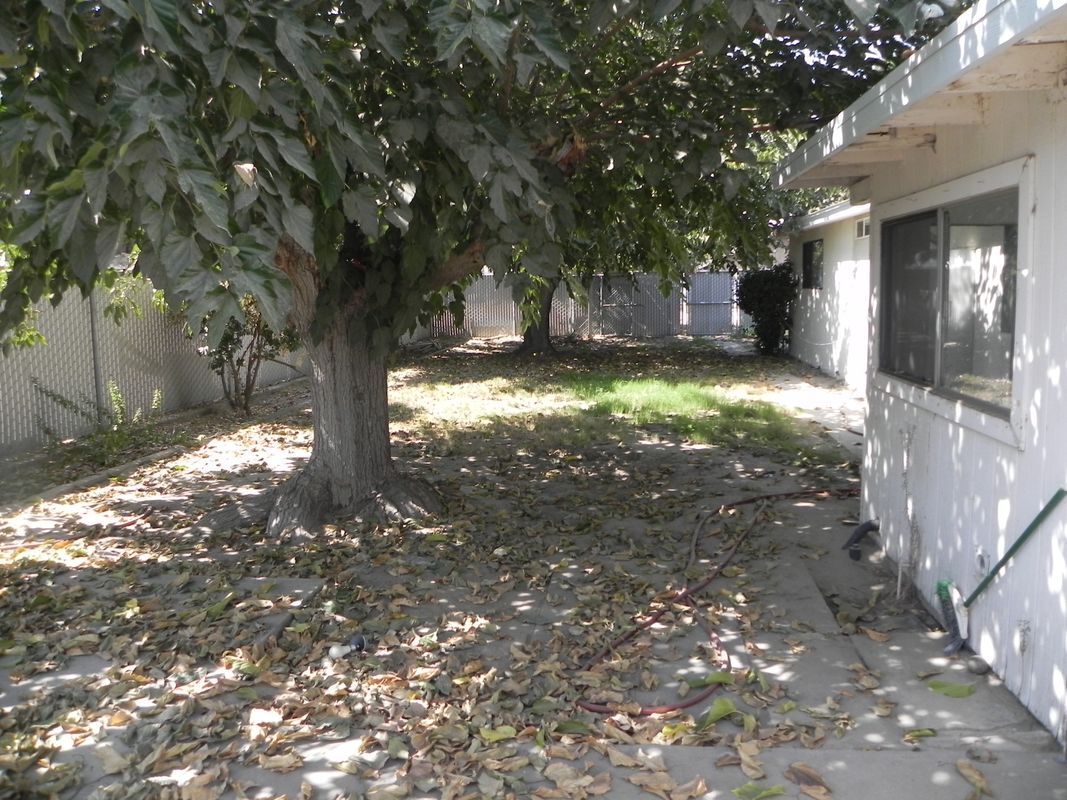 Building Photo - 12555 S Henderson Rd