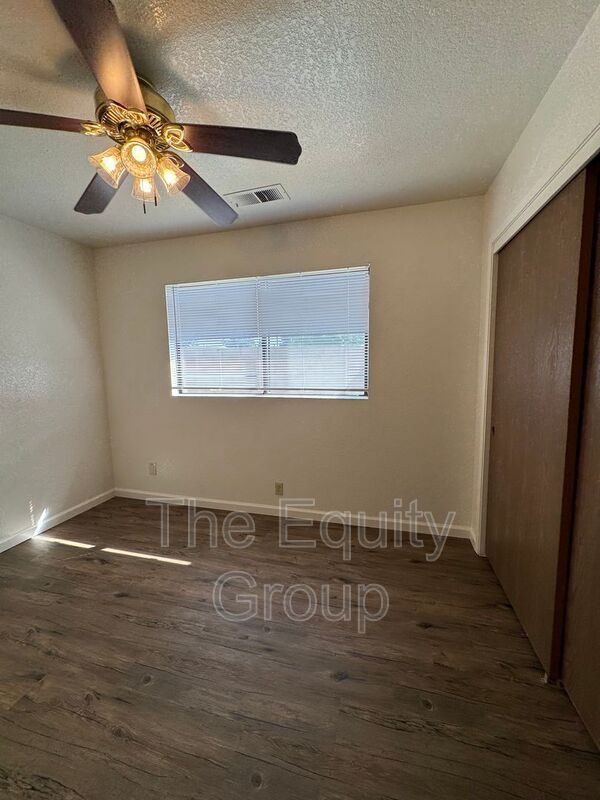 Building Photo - 4304 W Douglas Ave