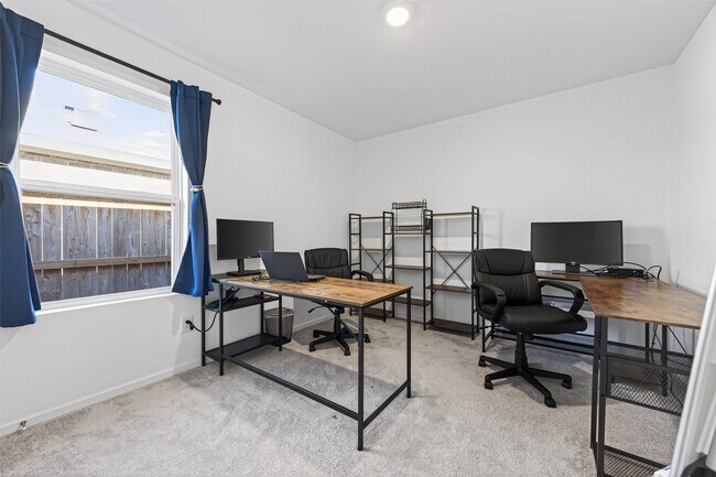 Building Photo - 28923 Great Cyn Dr