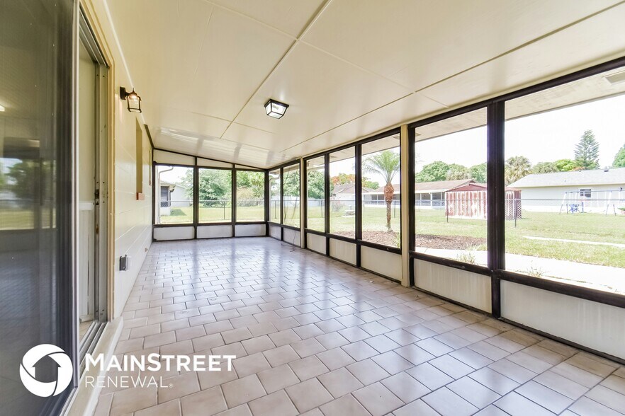 Building Photo - 903 Ashwood Ct