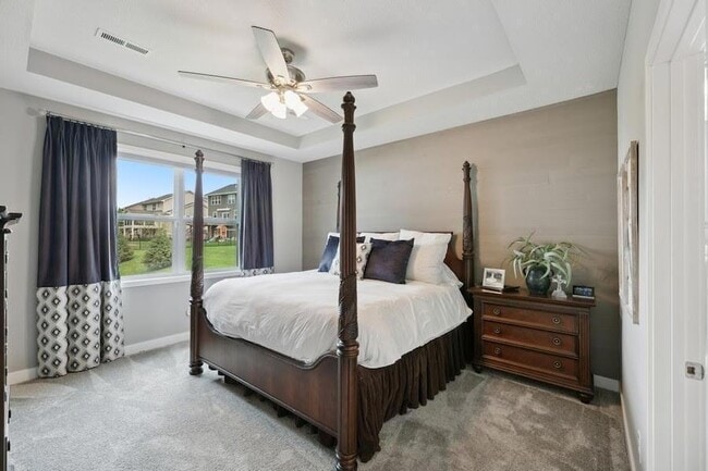 Building Photo - 9337 Bridle Way