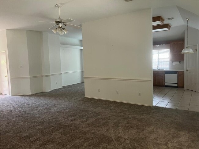 Building Photo - 209 Bryce Canyon Dr