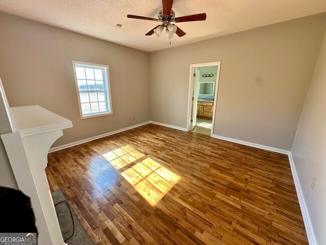 Building Photo - 1013 Walke Dairy Rd