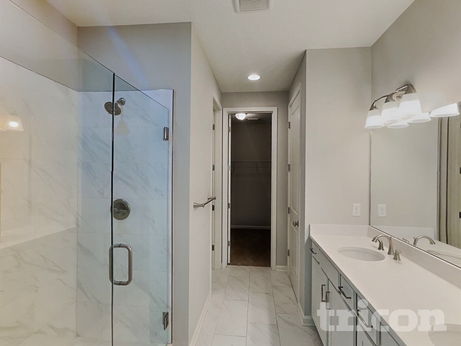 Building Photo - 2862 Alpin Dr