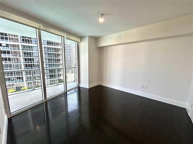 Building Photo - 475 Brickell Ave