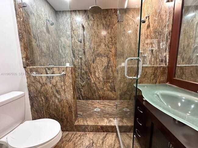 Building Photo - 1255 Jackson St