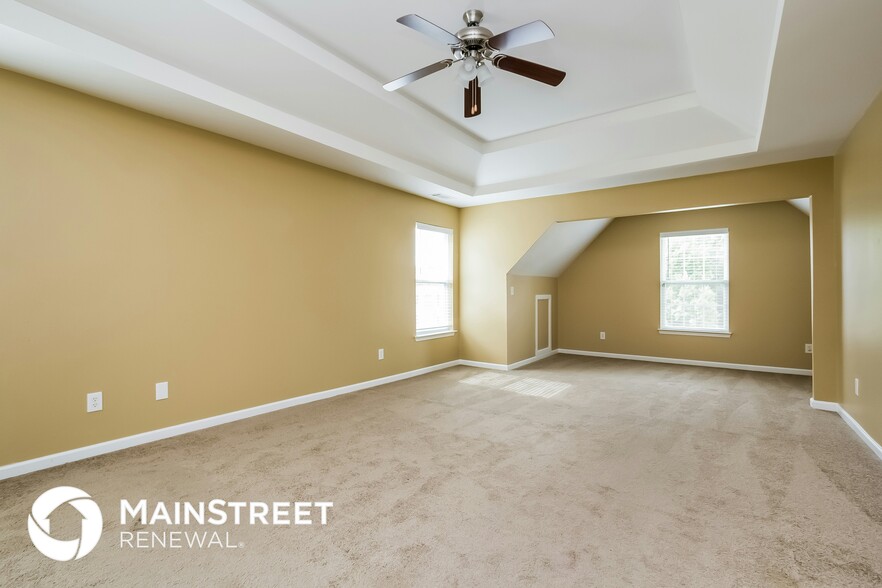 Building Photo - 6237 Selborn Dr SW