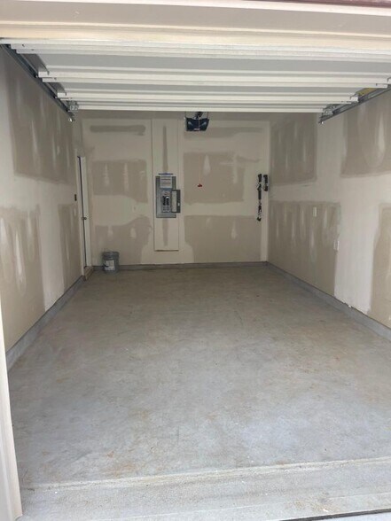 Building Photo - 4074 Holland Grv Rd