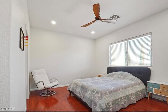 Building Photo - 10500 Eagle Nest St