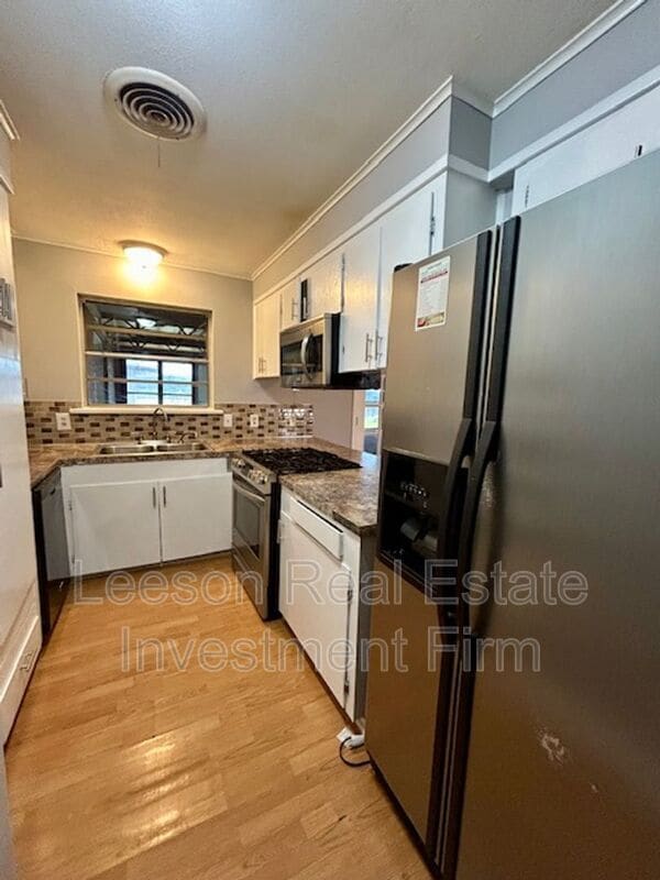 Building Photo - 1139 Carolina St