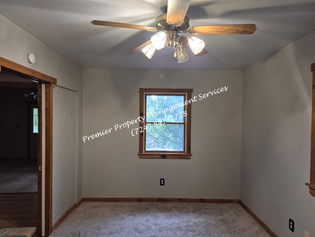 Building Photo - 3811 Sunflower Rd
