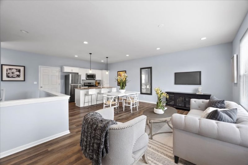 Building Photo - 731 N 74 St