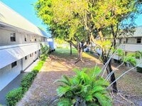 Building Photo - 17255 SW 95th Ave