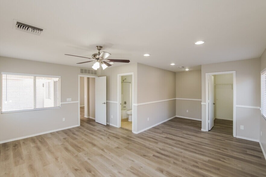 Building Photo - 16274 W Lupine Ave