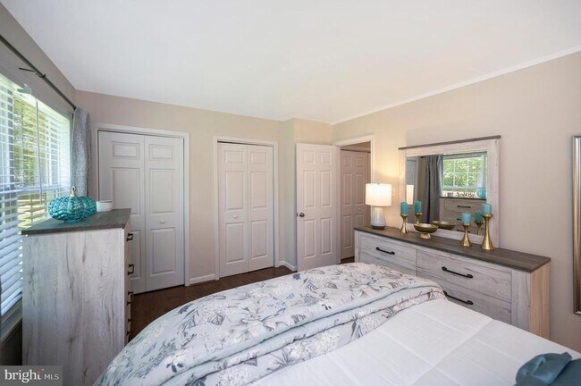 Building Photo - 206 Pleasants Dr