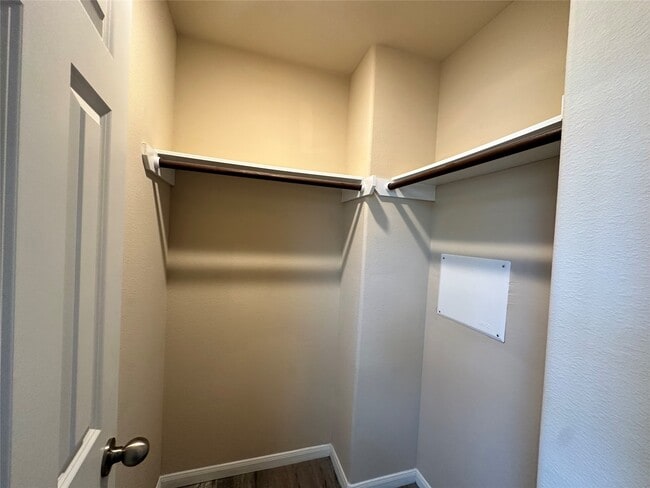 Building Photo - 16697 E Hammon