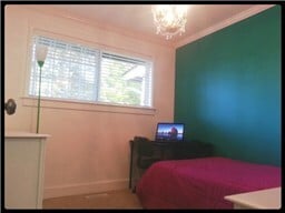 Building Photo - Stunning Remodeled 3 Bed / 1.75 Bath Priva...