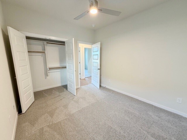 Building Photo - 502 S Calico Ave