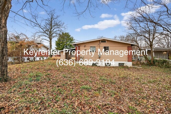 Building Photo - Updated 3-Bedroom Home with Fenced Yard in Florissant