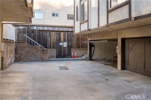 Building Photo - 4939 Laurel Canyon Blvd