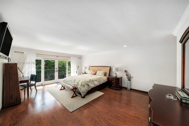 Building Photo - 10645 SW 89th Ct