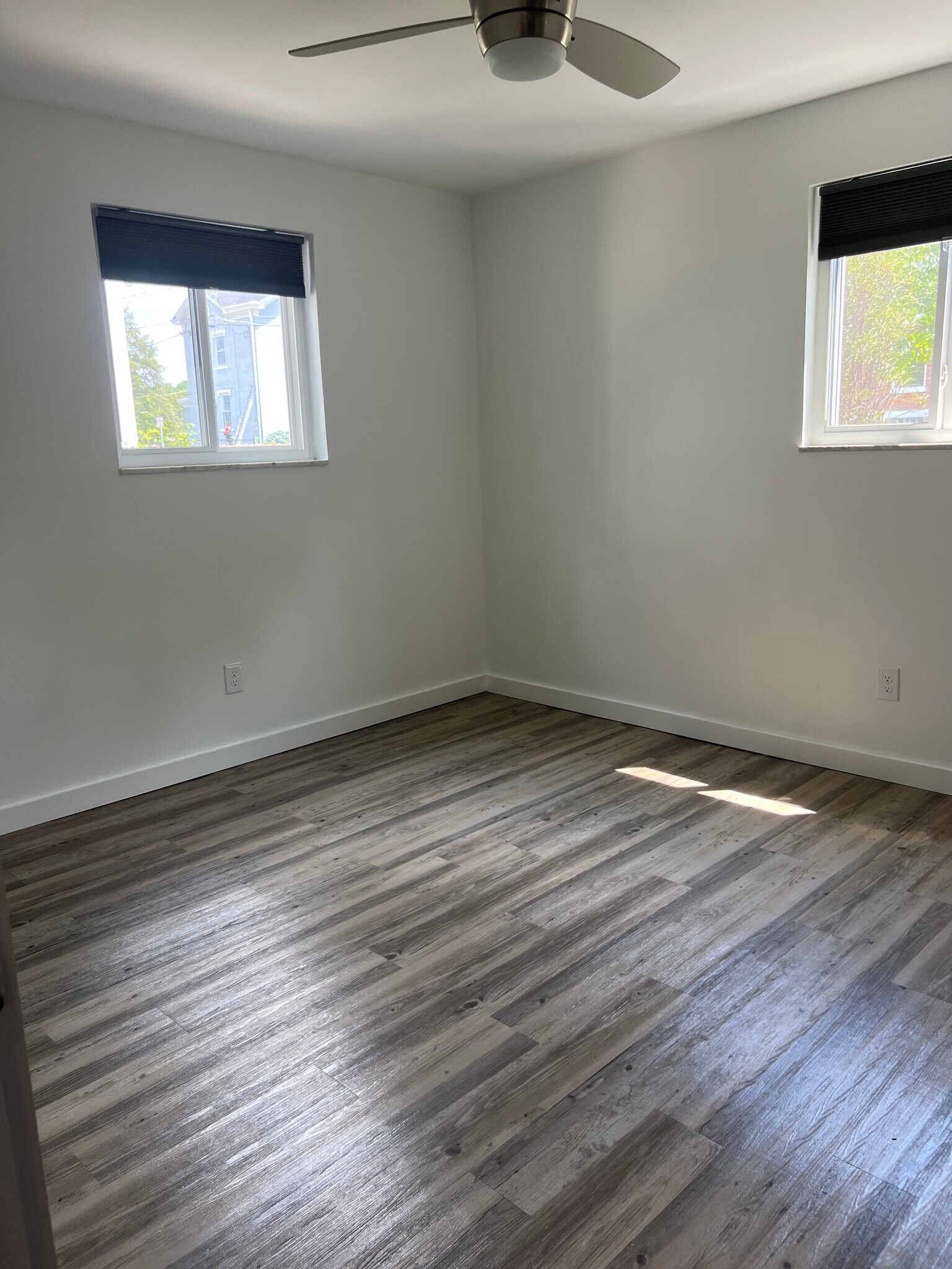 Building Photo - 4711 Osgood St