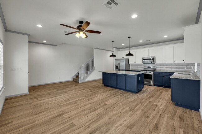 Building Photo - P.57 Kode Properties LLC 3507 - 3509