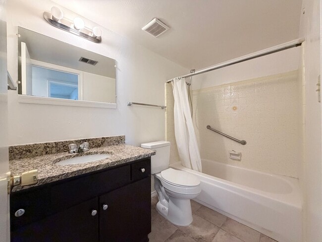 Building Photo - 3BR/2BA/2CP 1,245 sq.ft. rental in Huachuca City, AZ