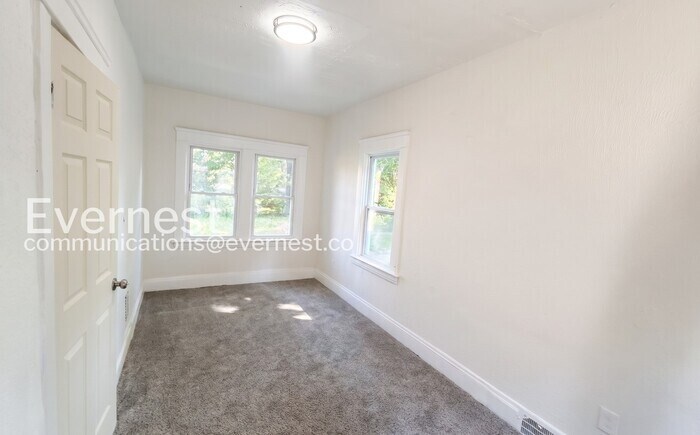 Building Photo - 937 Parkway Rd