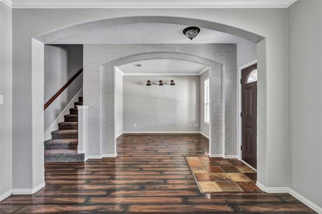 Building Photo - 11546 La Grange Dr