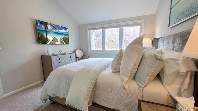 Building Photo - 13 Beach Land Ave