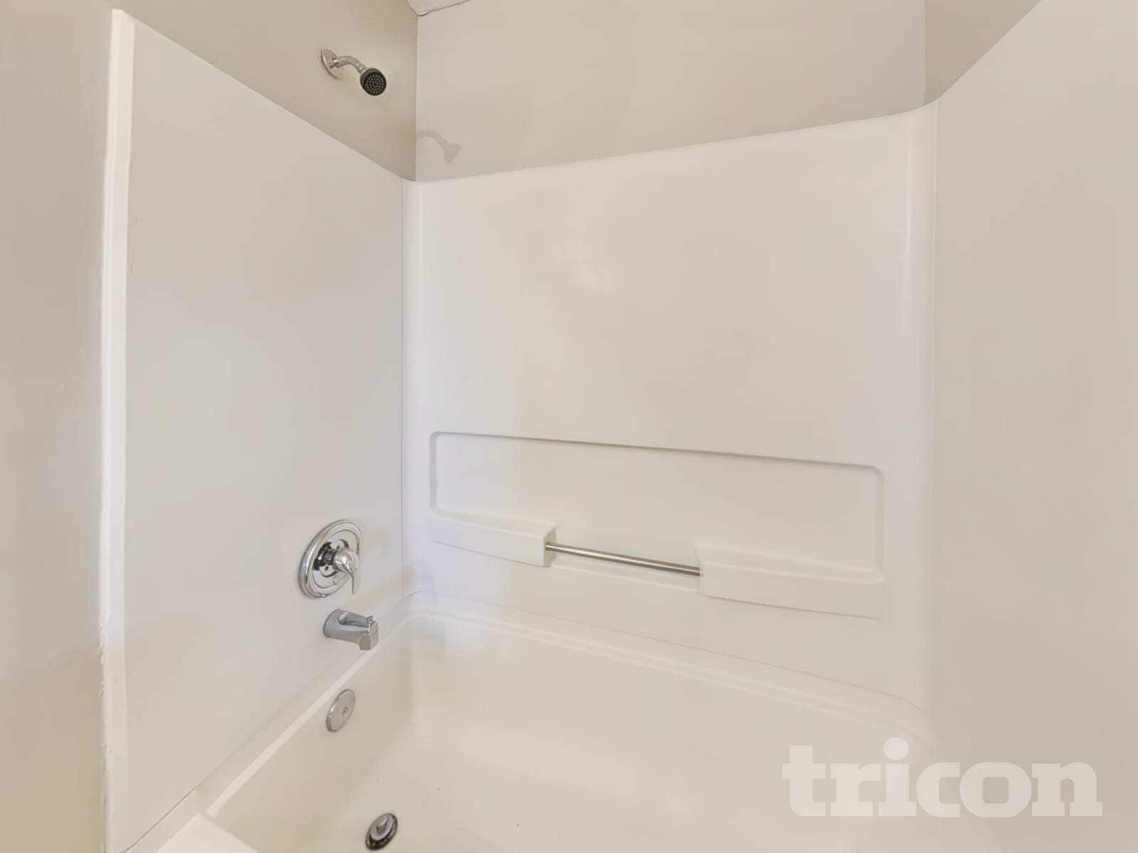 Building Photo - 2556 Tolliver Dr