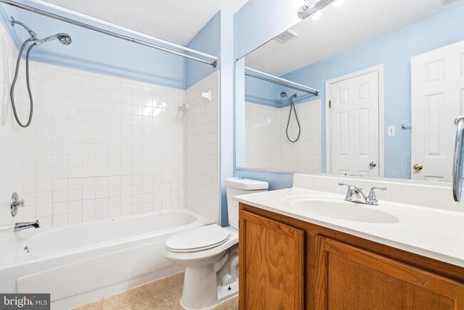 Building Photo - 2 Highstream Ct