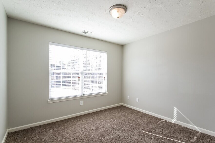 Building Photo - 772 Mesa Rd