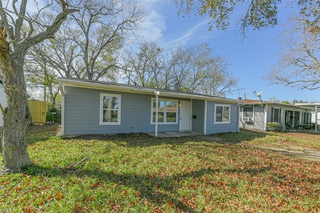 Building Photo - 510 S Utah St