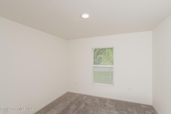 Building Photo - 3270 Hale Ave